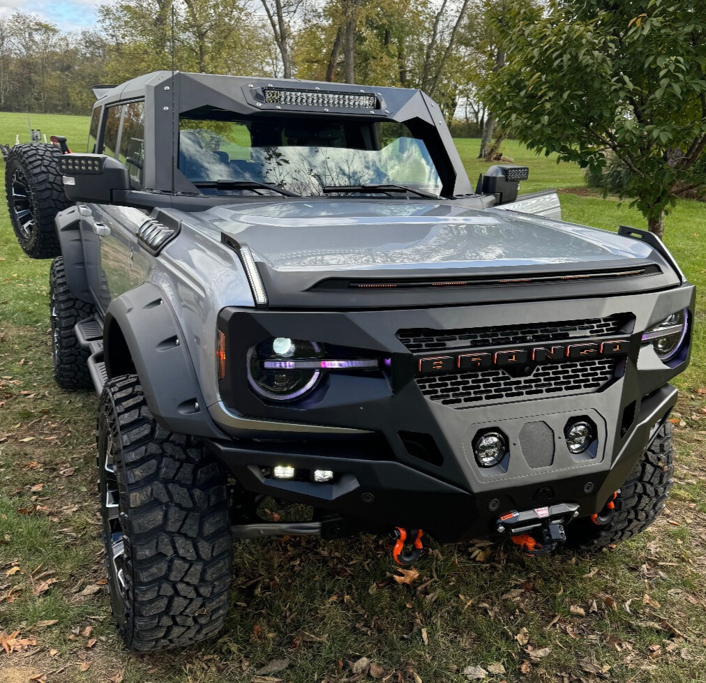 2024 Ford Bronco Outer Banks with Fuel Assualt wheels and Cooper Discoverer STT Pro tires