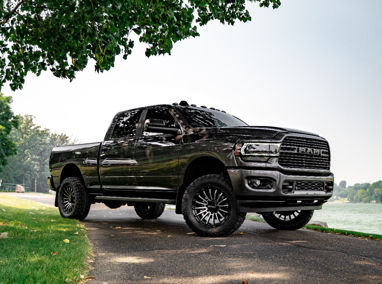 2019 Ram 2500 Laramie with Kelfire DMR RT tires