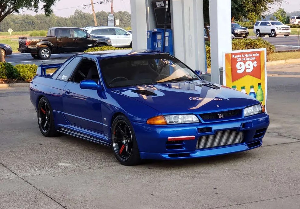 1990 Nissan r32 Skyline GTR with Volk TE37sl black edition iii wheels