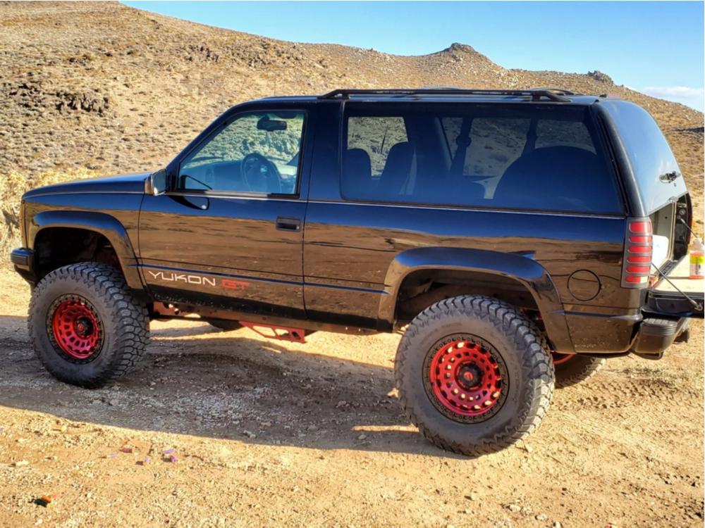 1996 GMC Yukon with Fuel Zephyr wheels and AMP Terrain Attack tires