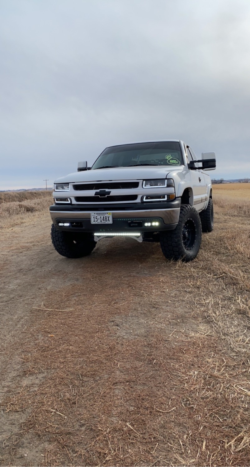 1999 Chevy Silverado 1500 with Fuel Krank Wheels and Fabtech Suspension Lift