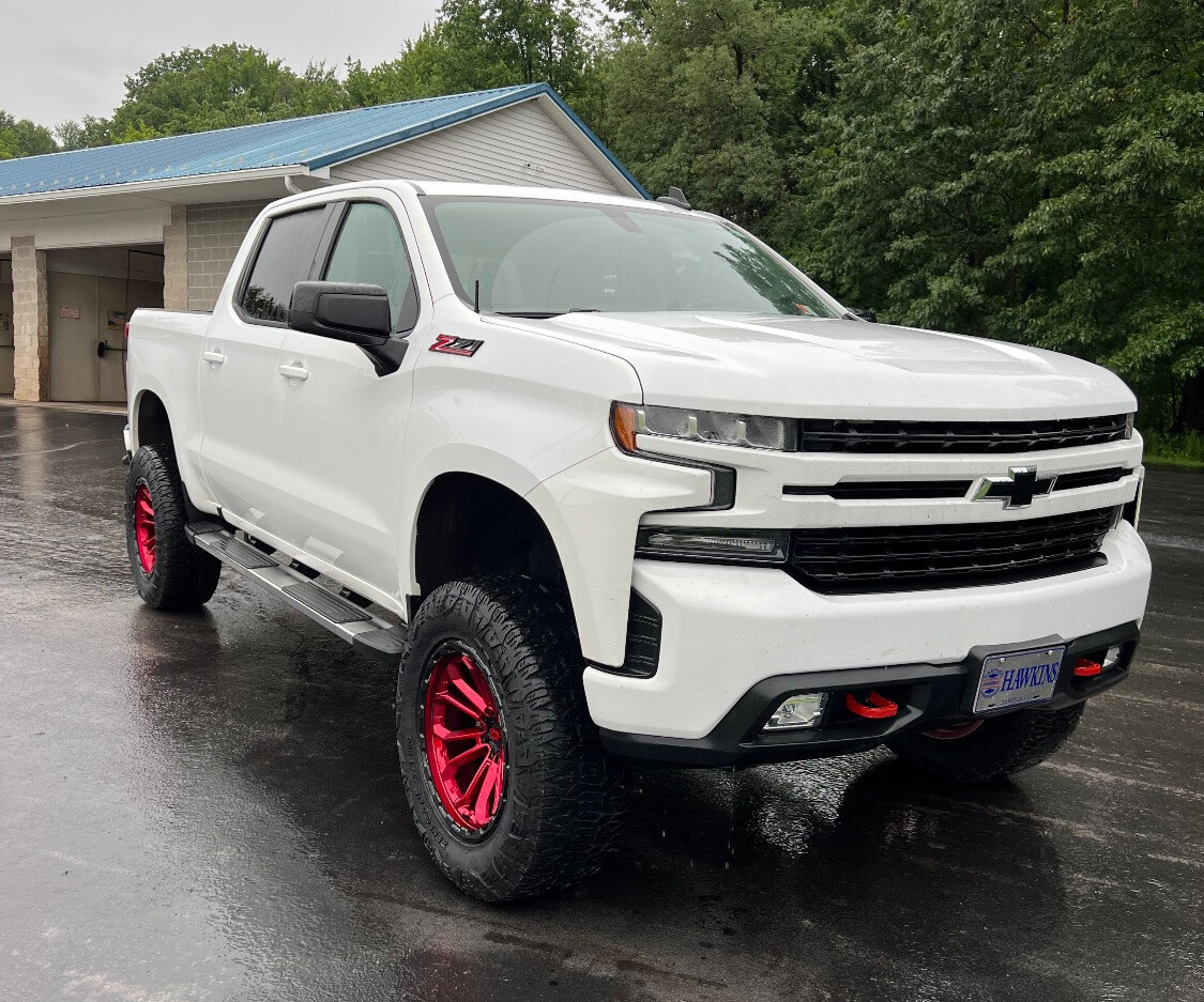 2019 Chevy Silverado 1500 with Radar Renegade AT Pro