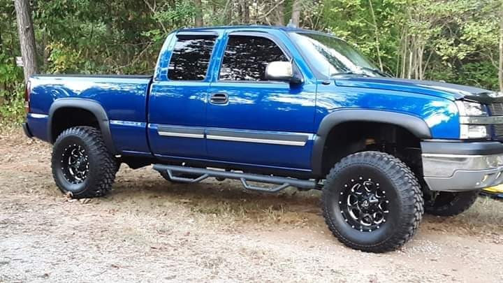 2003 Chevy Silverado 1500 with Fuel Boost wheels and Fabtech Suspension Lift