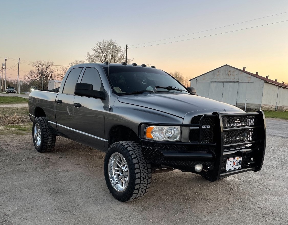 2005 Dodge Ram 2500 with Fuel Ignite wheels and Dick Cepek Fun Country tires