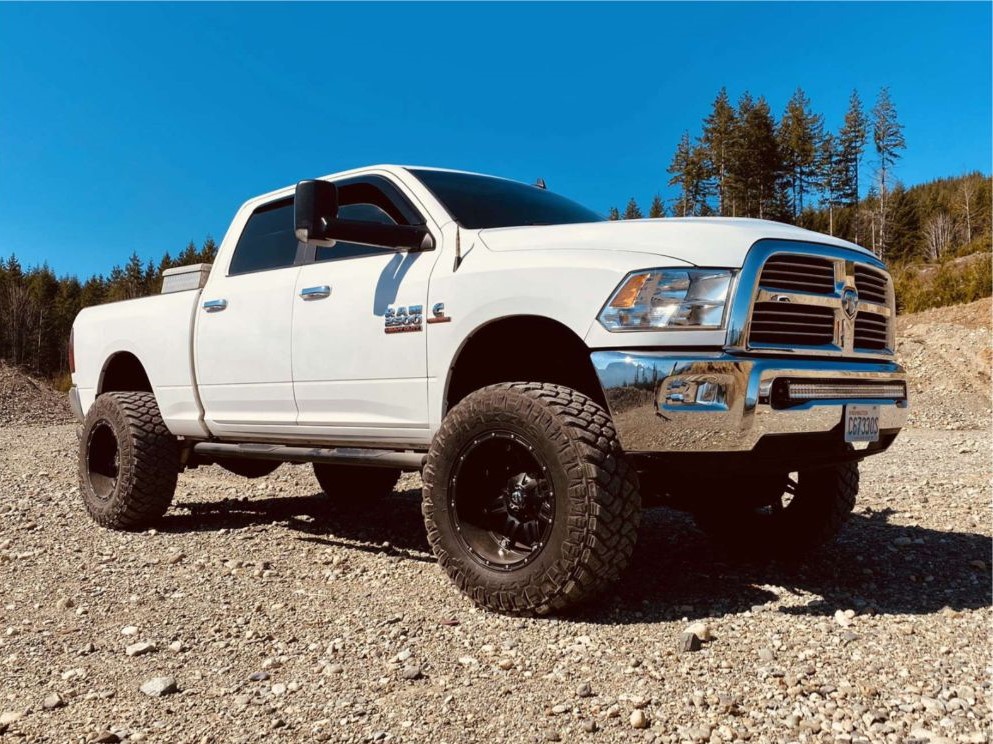 2014 Ram 2500 with Fuel Hostage wheels and Maxxis RAZR MT tires