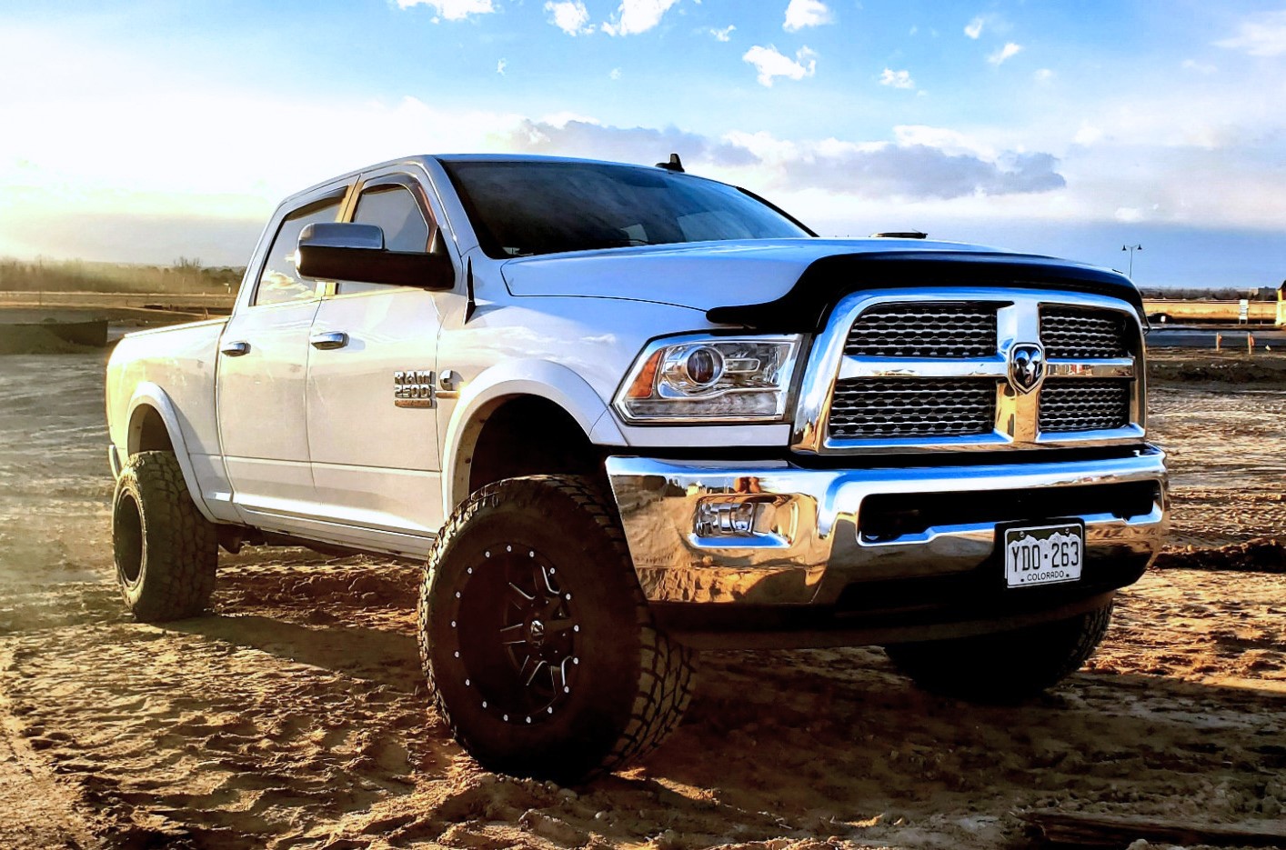 What Wheels and Tires Best Fit a Fourth Generation Dodge Ram 2500?