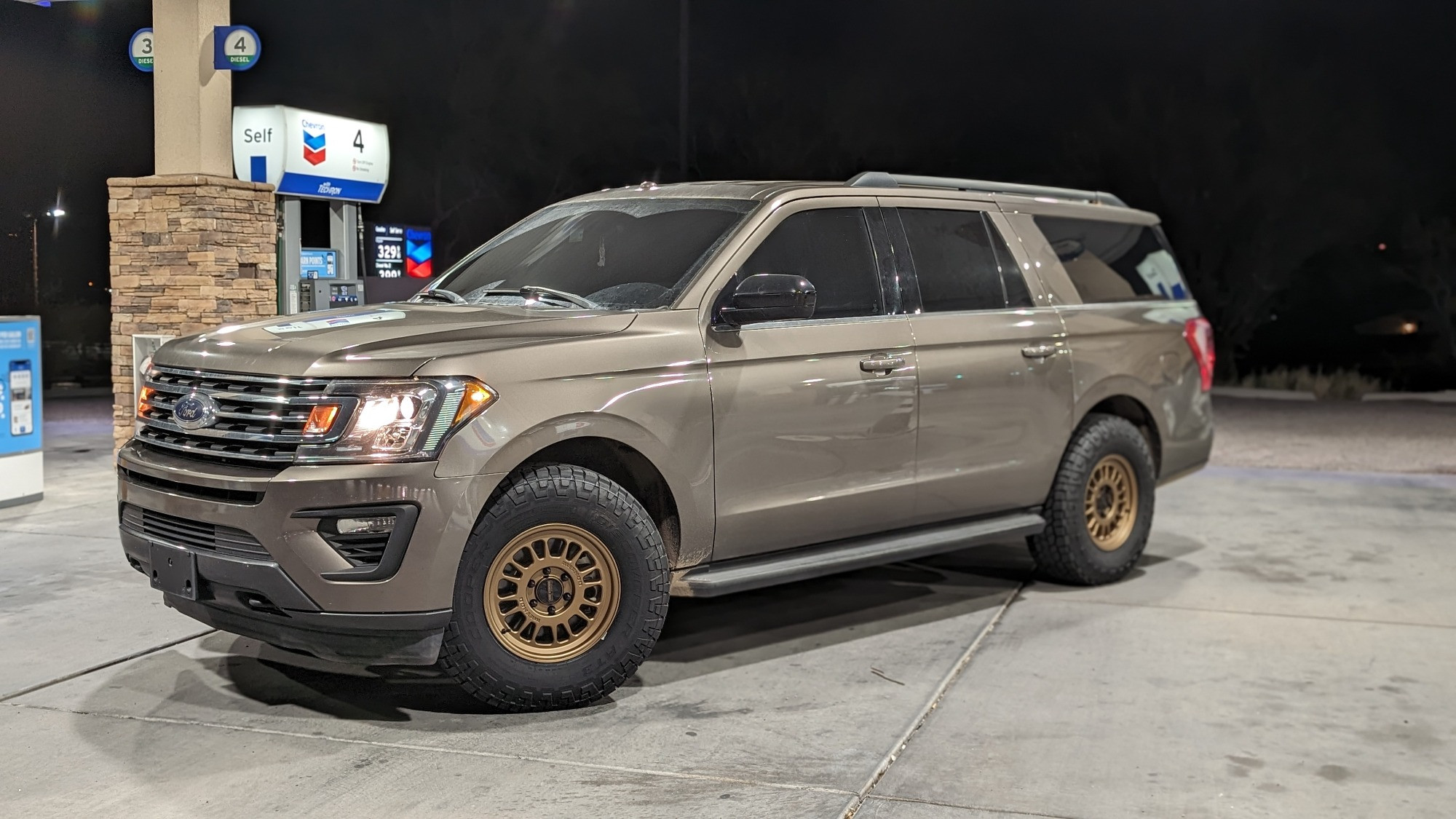2019 Ford Expedition with Cooper Discoverer AT3 Tires and Method Mr318 Wheels