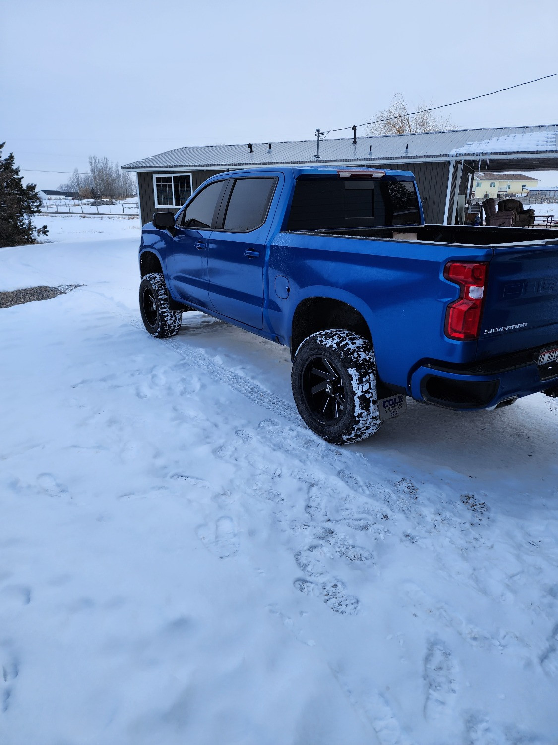 2022 Chevy Silverado 1500 with Arkon Off-Road Lincoln wheels and Vercelli Terreno M/T tires