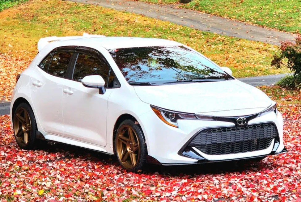 2022 Toyota Corolla SE with Bronze Anovia Carrier wheels