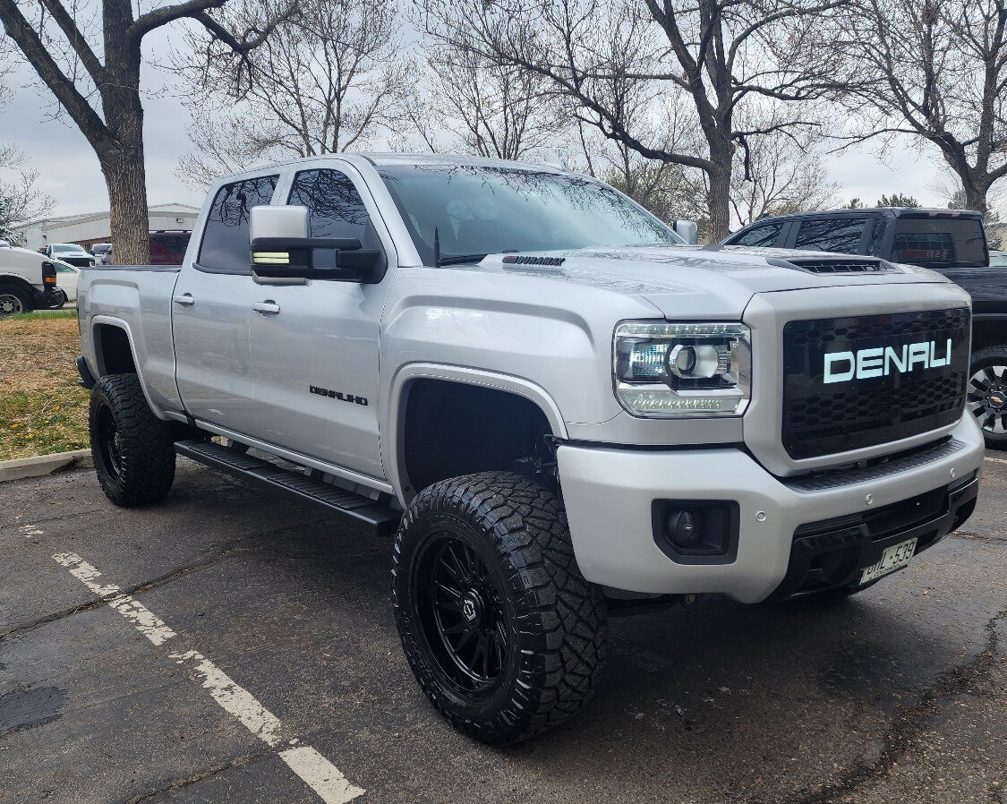 2018 GMC Sierra 2500 Denali with Nitto Ridge Grappler tires and BDS Suspension Lift