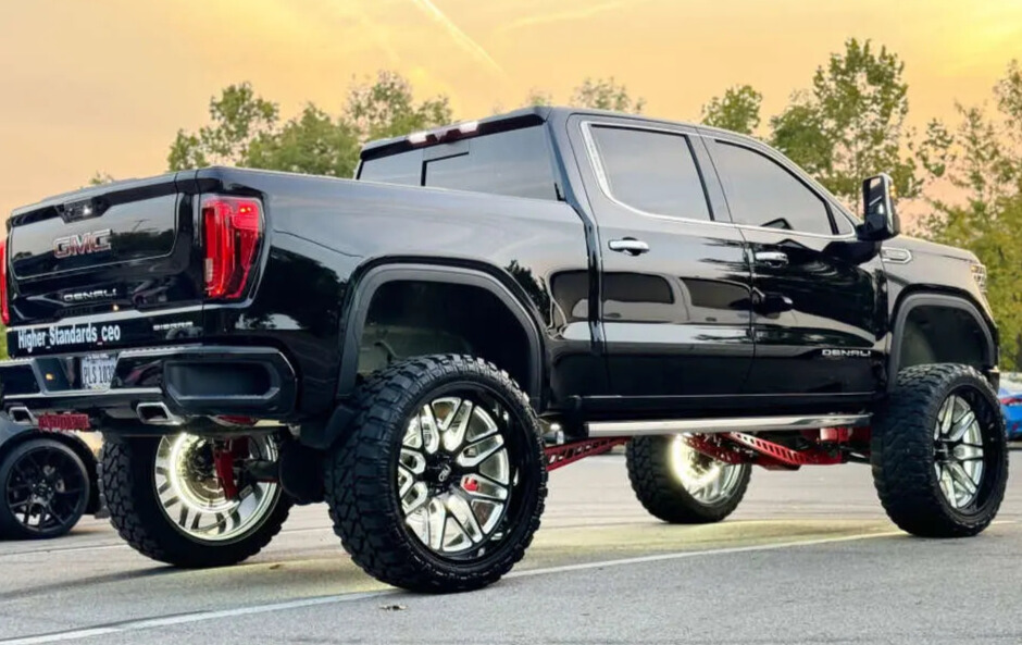 2024 GMC Sierra 1500 Denali with Cali Offroad Invader wheels and Fury Offroad Country Hunger MT tires