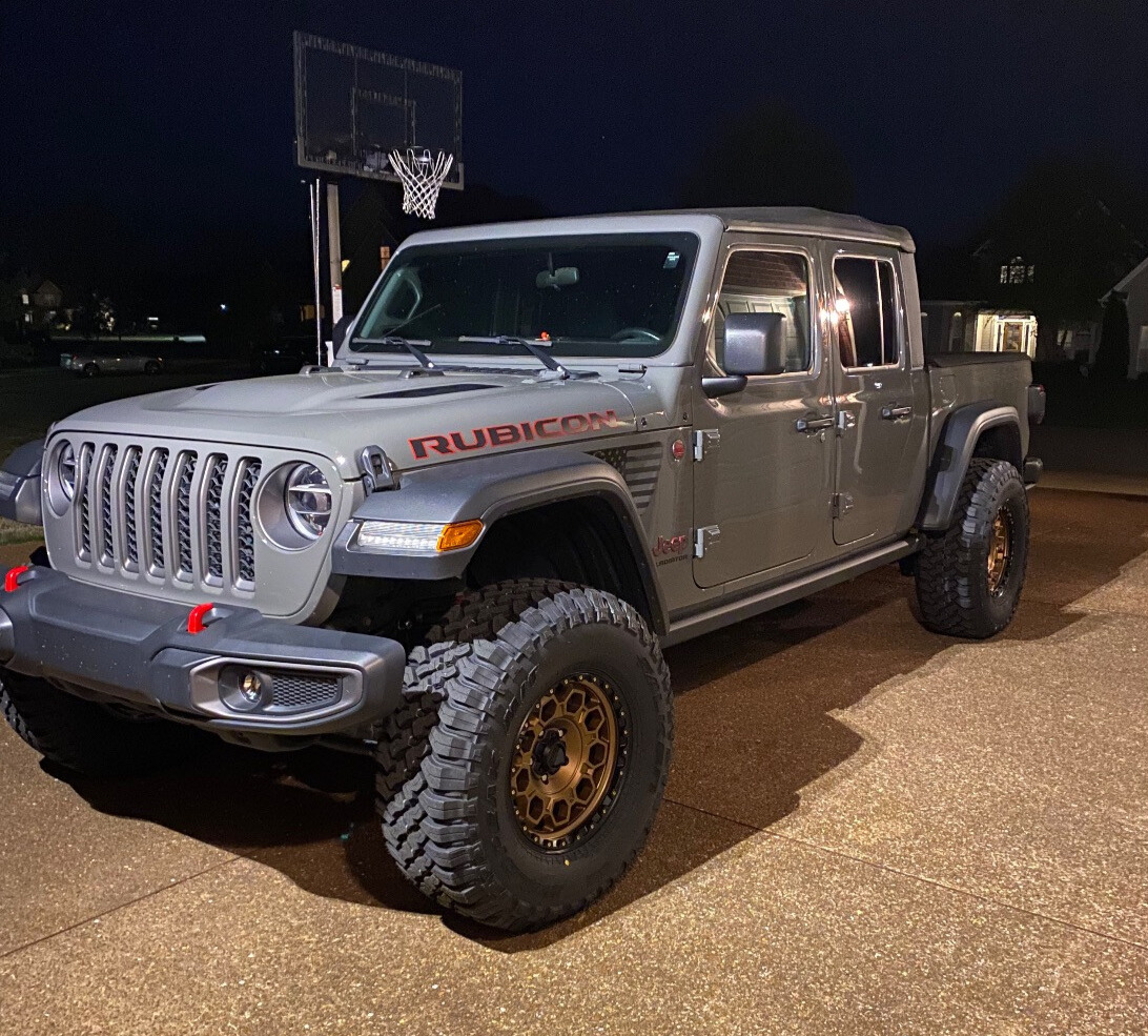 2020 Jeep Gladiator Rubicon with KMC KM545 wheels and Rough Country Suspension Lift