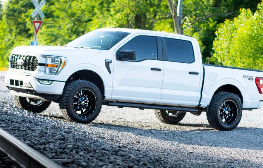 2021 Ford F-150 with Cooper Discoverer S/T Maxx tires and Rough Country Leveling Kit