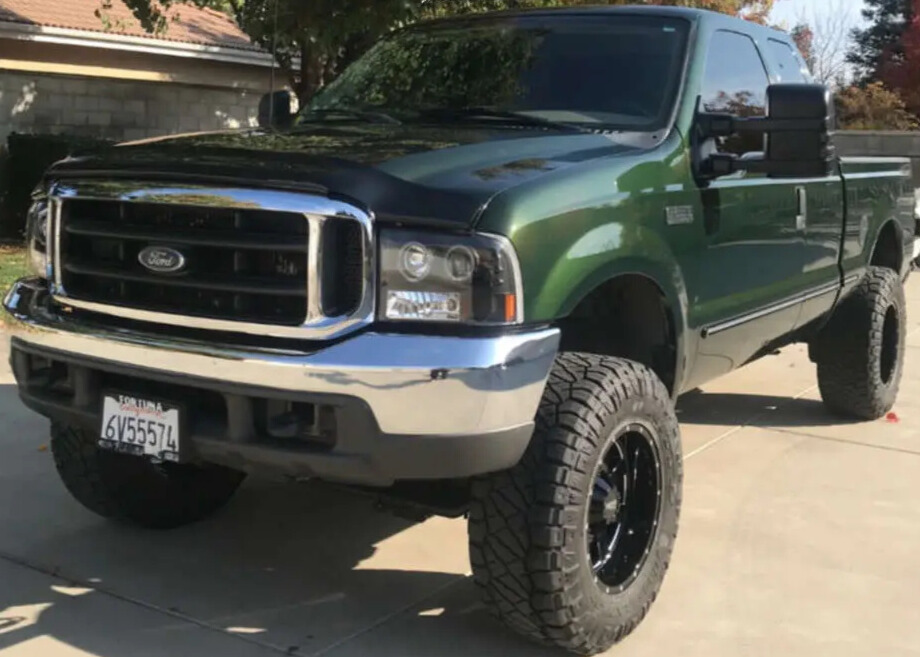 1999 Ford F-250 Super Duty with Moto Metal MO962 wheels and Nitto Ridge Grappler tires