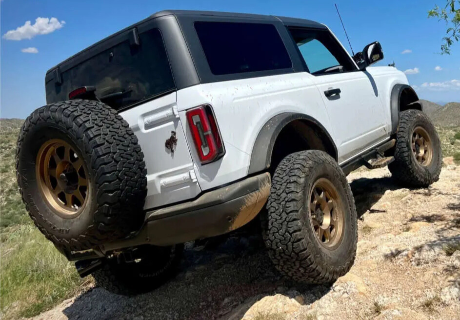 2023 Ford Bronco Badlands with BFGoodrich All-Terrain TA KO2 tires