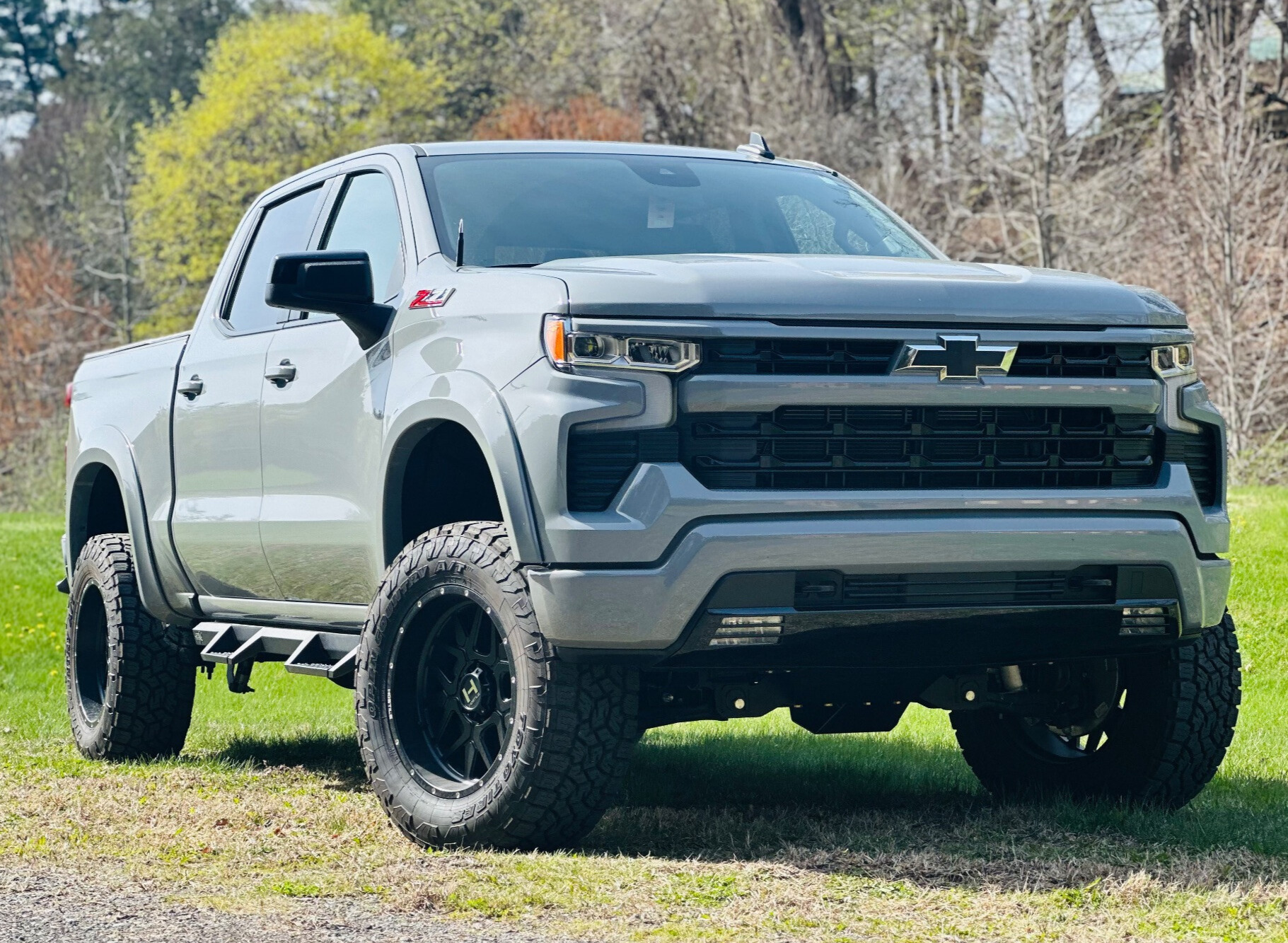 2024 Chevy Silverado 1500 with Toyo Open Country A/T III tires with BDS Suspension lift