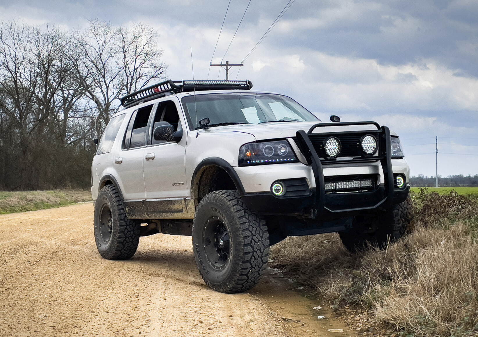 2022 Ford Explorer with Dropstars 645B wheels and Kanati Trail hog tires