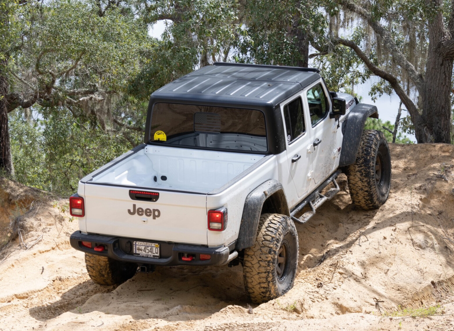 2021 Jeep Gladiator Rubicon with Milestar Patagonia M/T tires