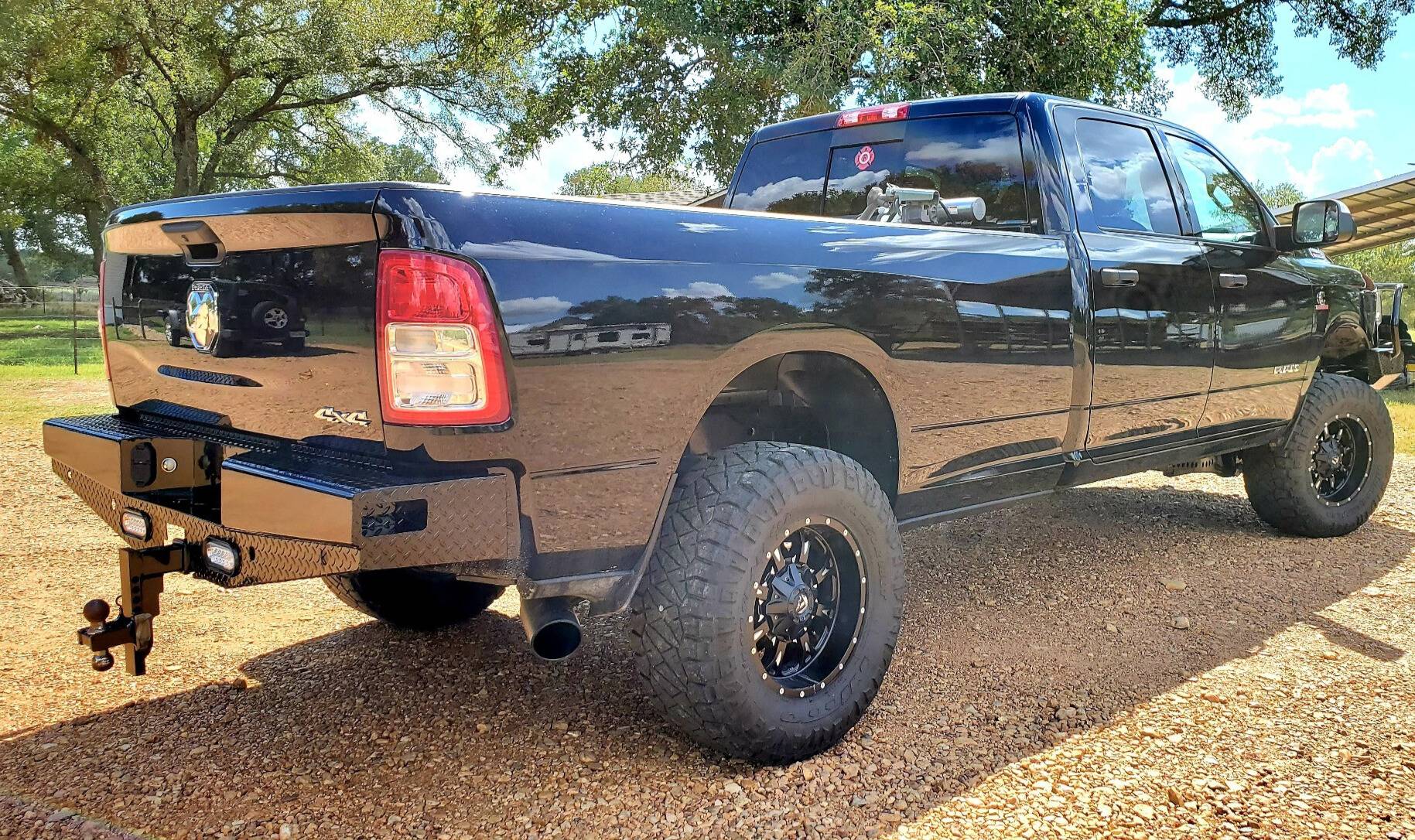 2020 Ram 3500 with Fuel Krank wheels