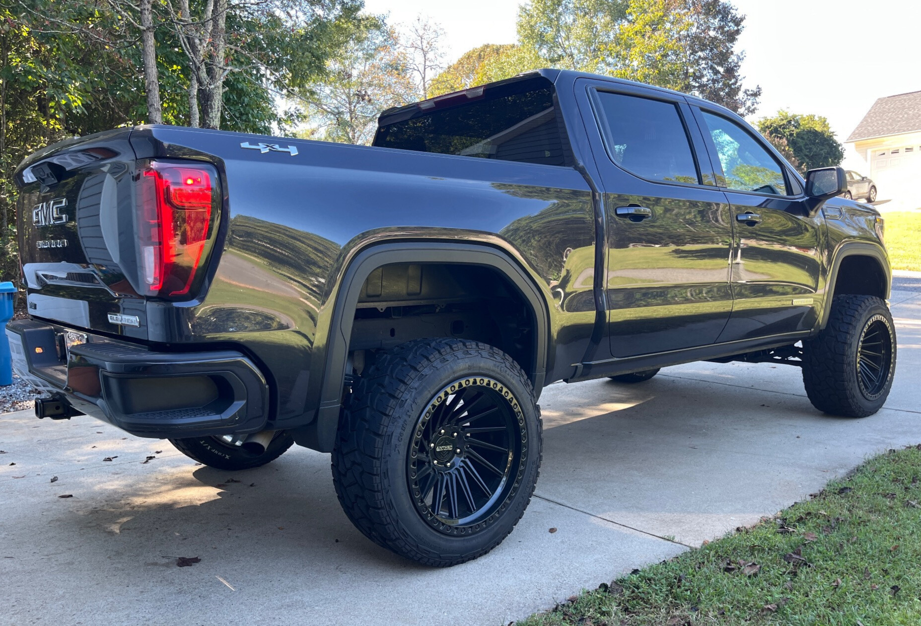 2024 GMC Sierra 1500 with Rough Country Suspension Lift and Anthem Off-Road Turbine wheels