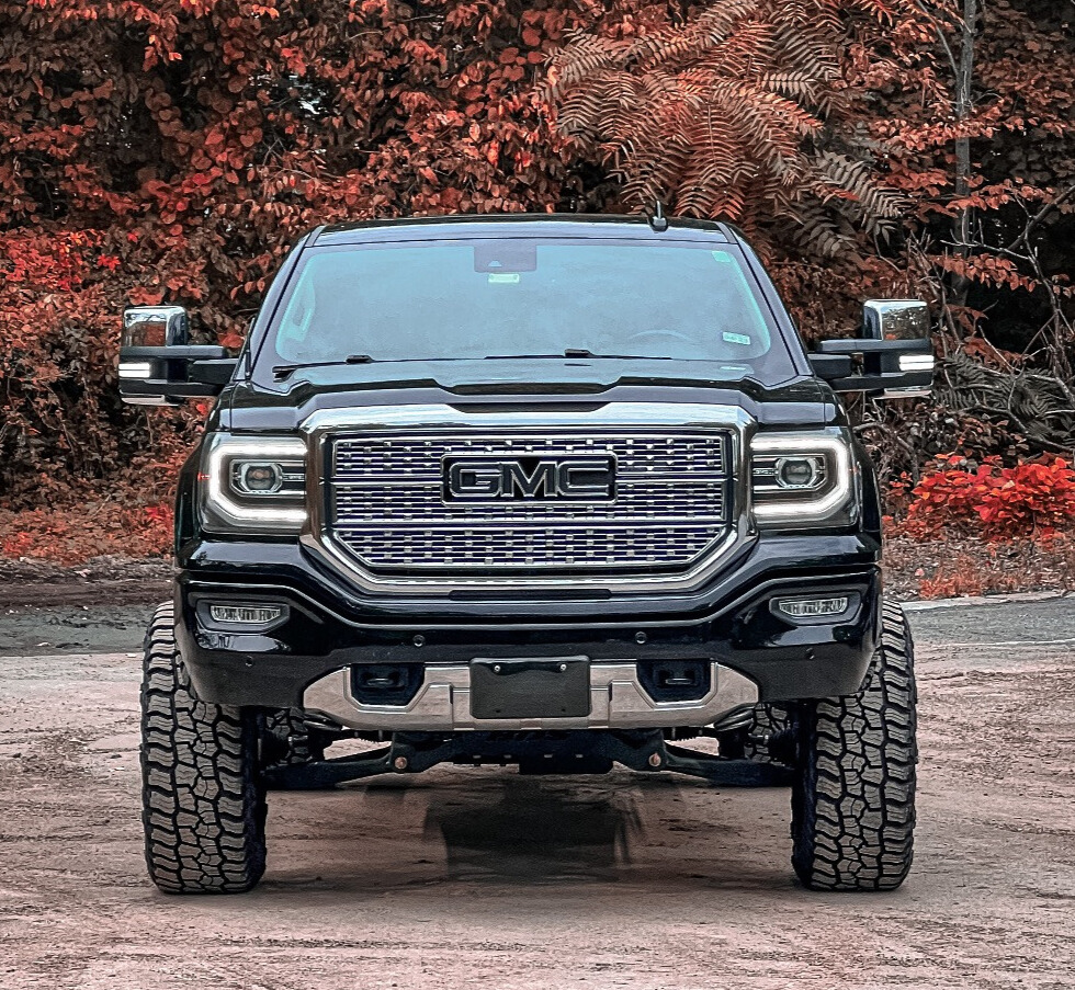 2018 GMC Sierra 1500 Denali with Method MR305 wheels and Mickey Thompson Baja Boss A/T tires