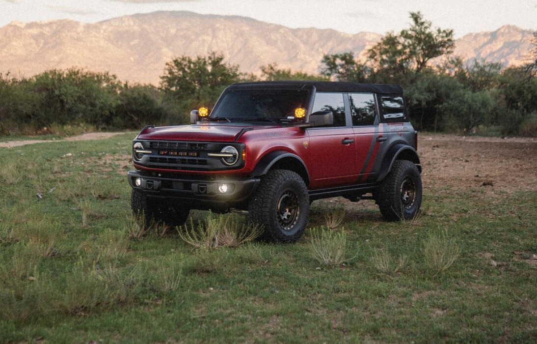2023 Ford Bronco Badlands with Ditch Lights