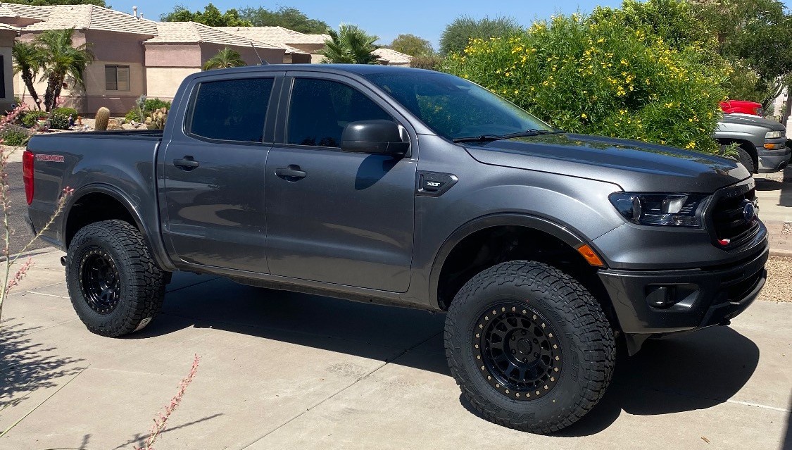 profile view of silver ford ranger
