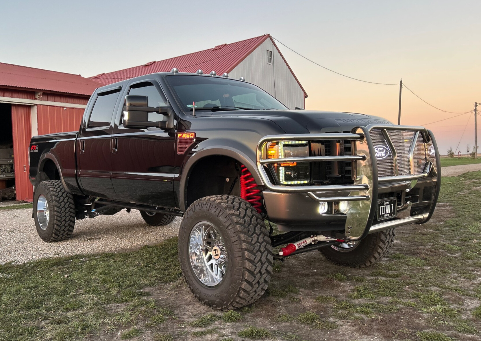 2008 Ford F-250 FX4 with Hostile Sprocket wheels and Nitto Trail Grappler tires