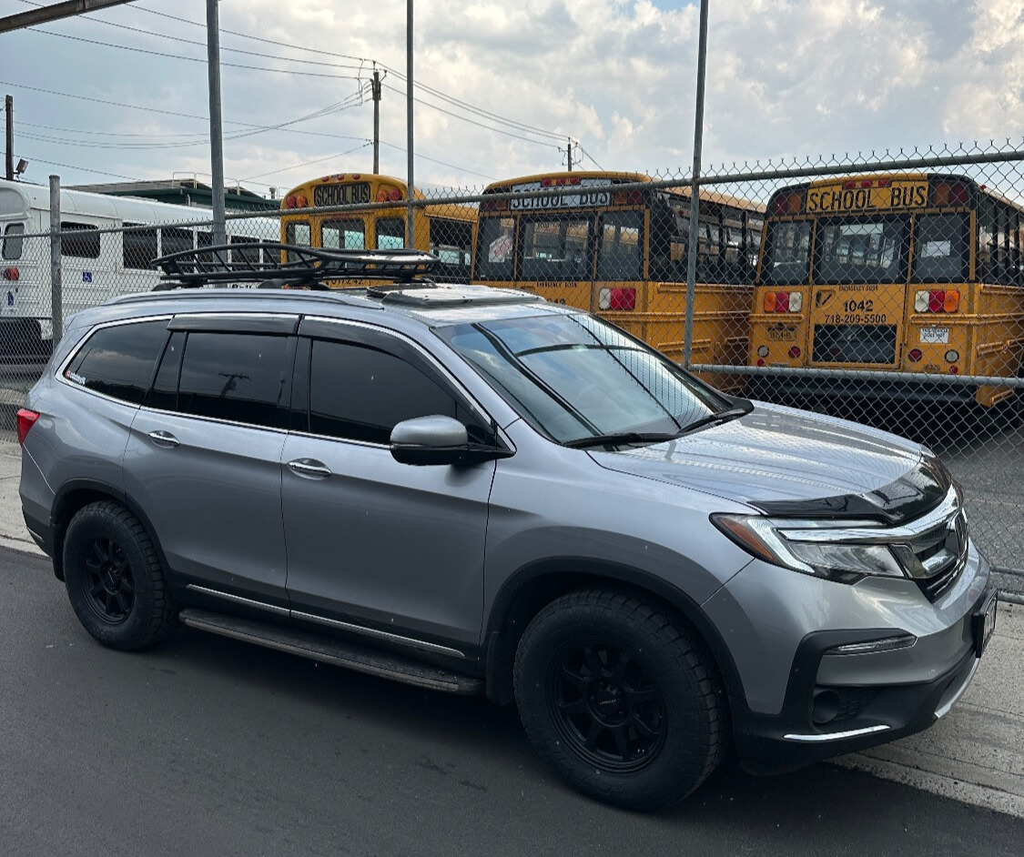 2019 Honda Pilot with Toyo Open Country A/T III tires and Stock Suspension