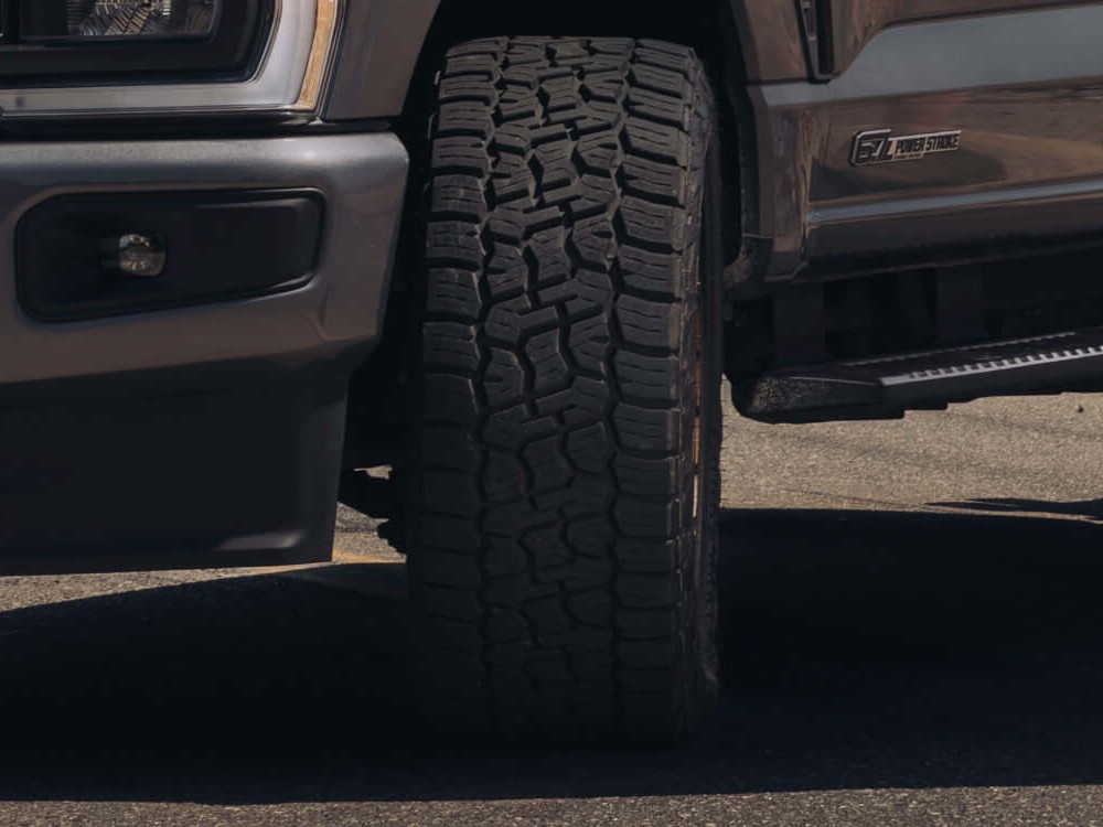 front view of nitto terra grappler g3 treads