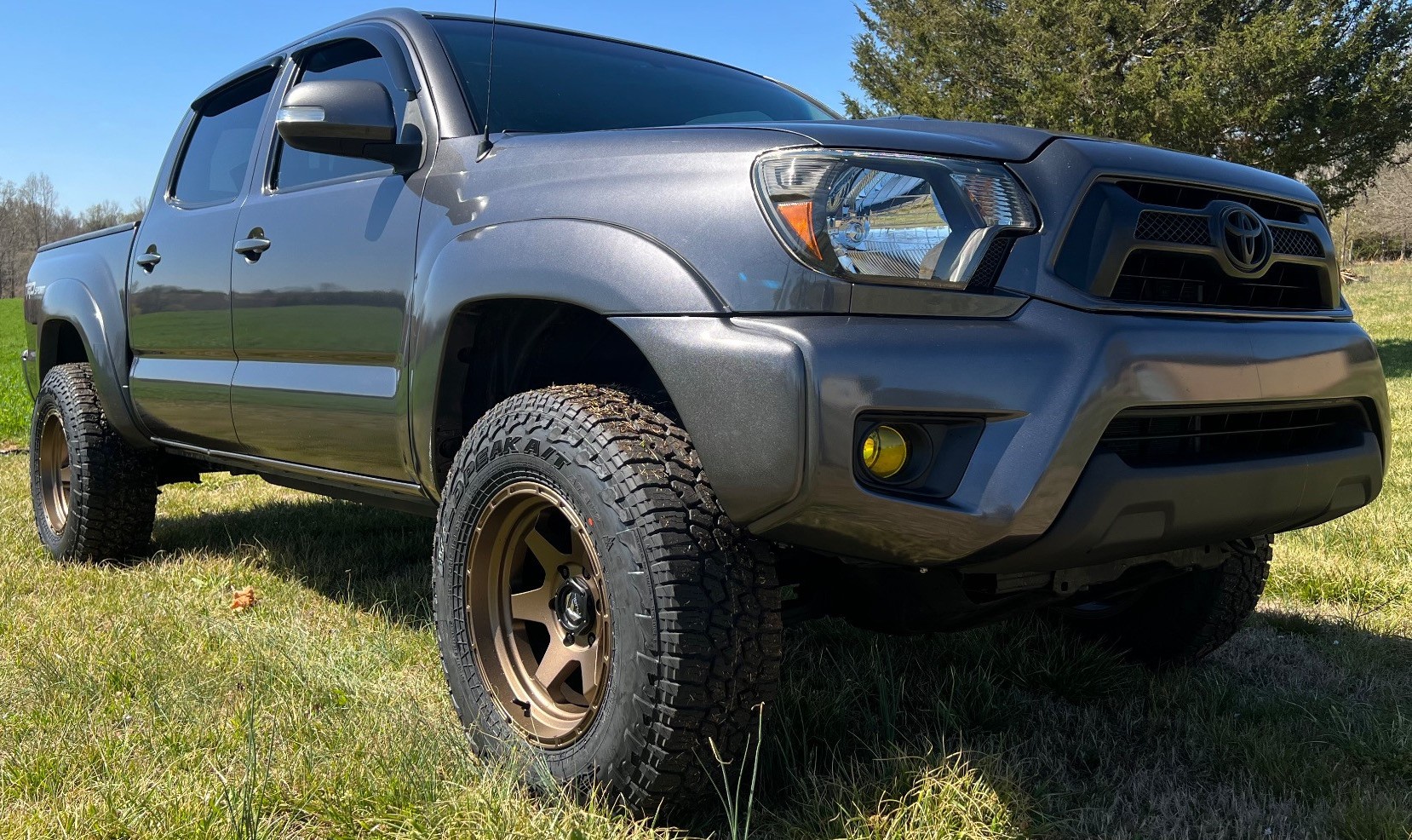 front view of silver toyota tacoma