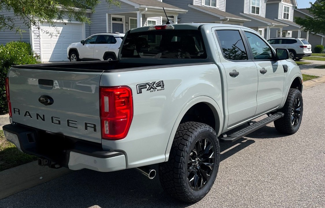 rear view of 2023 ford ranger xlt trim