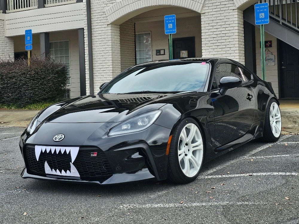 front view of black toyota supra