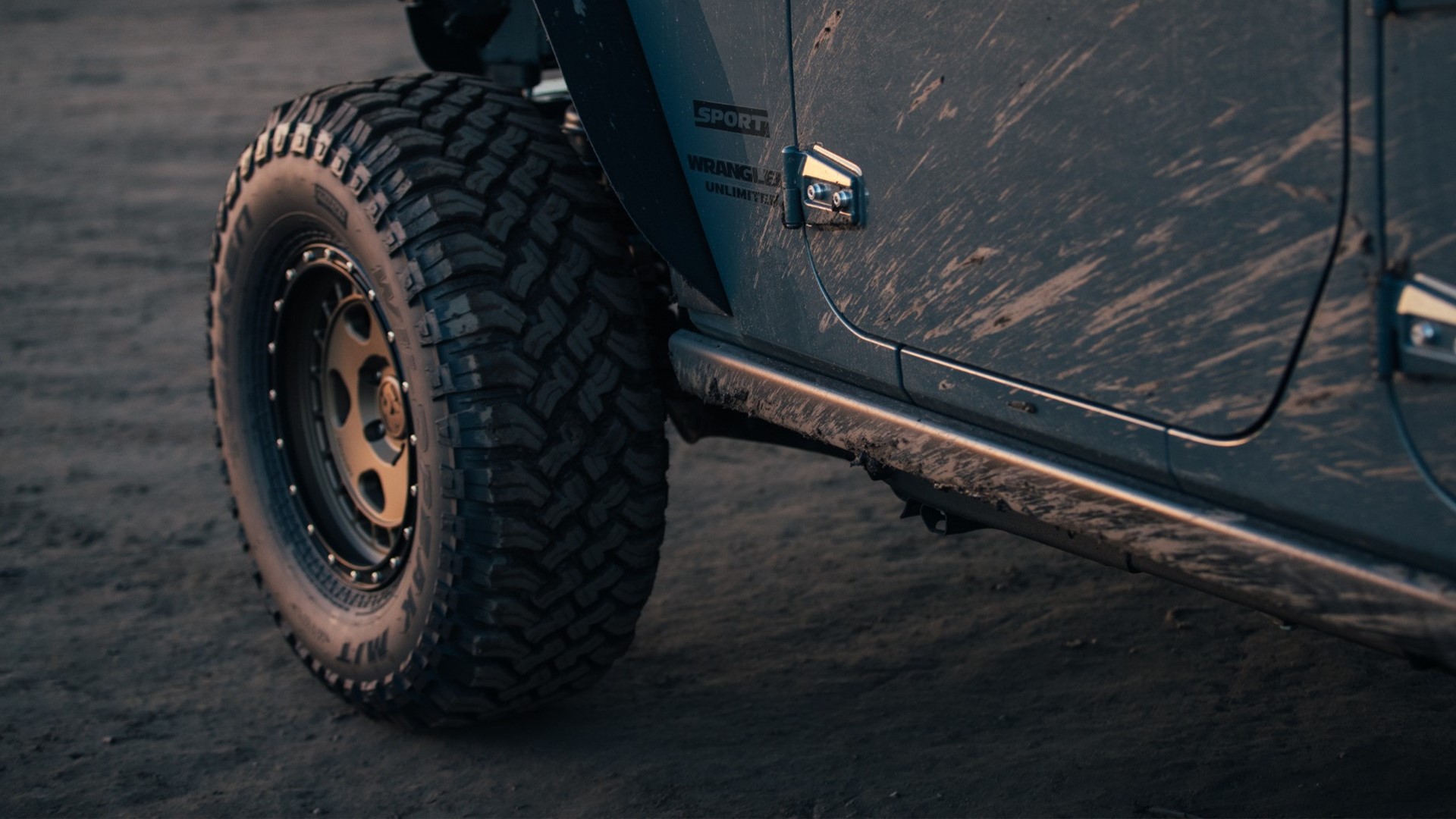 Jeep Wrangler wheel and tire