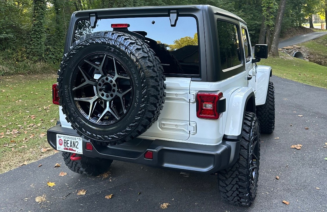 rear view of white jeep wrangler
