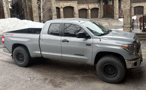 Falken Wildpeak A/T4W on Toyota Tundra