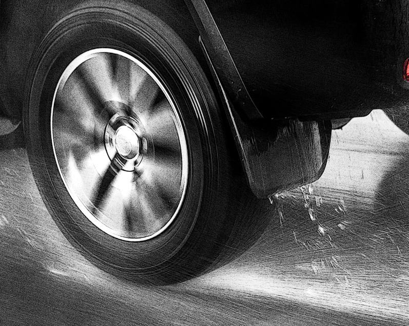 Tire-Hydroplaning