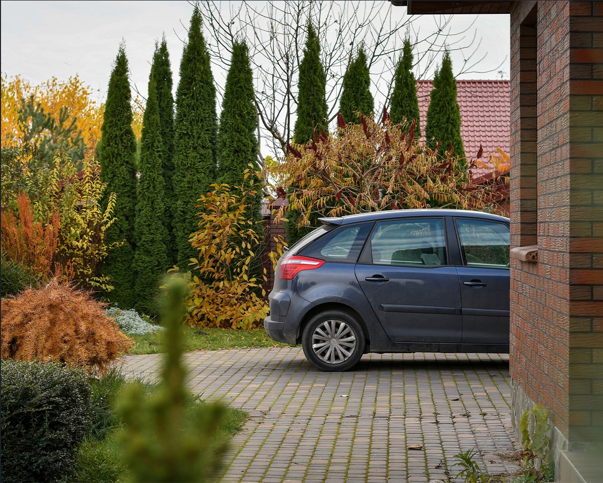 hatchback-parked-in-driveway