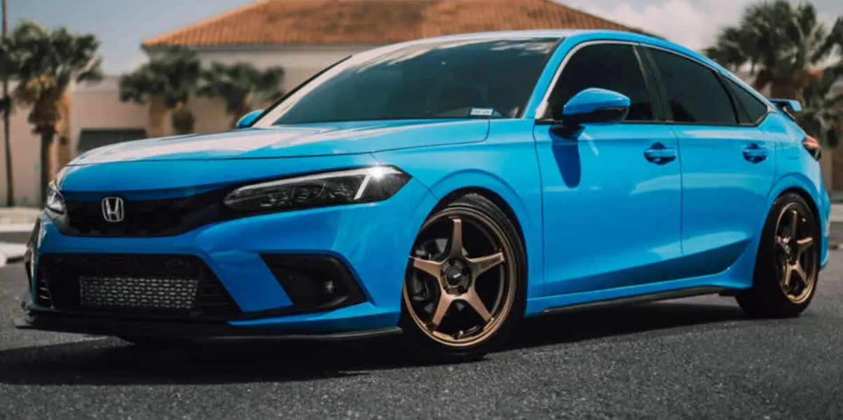 2024 Honda Civic Sport Touring in blue