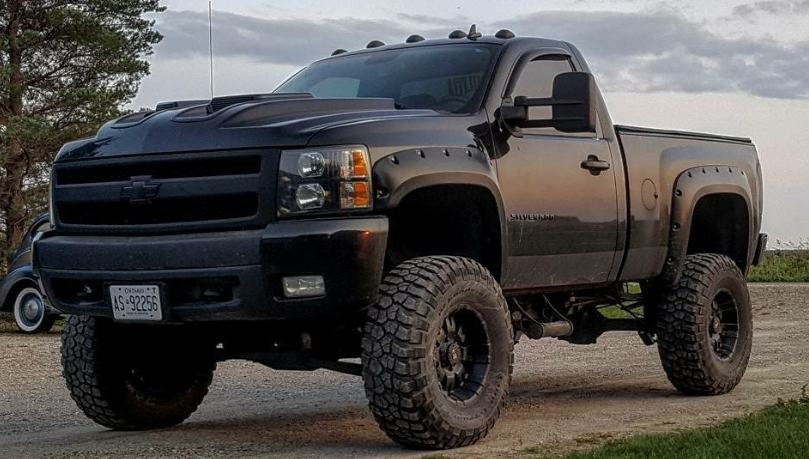 Mud-Terrain TA KM3 tires on a Chevy Silverado