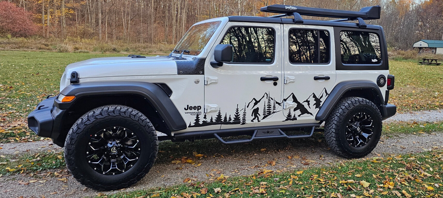 profile view of jeep wrangler with bfg tires