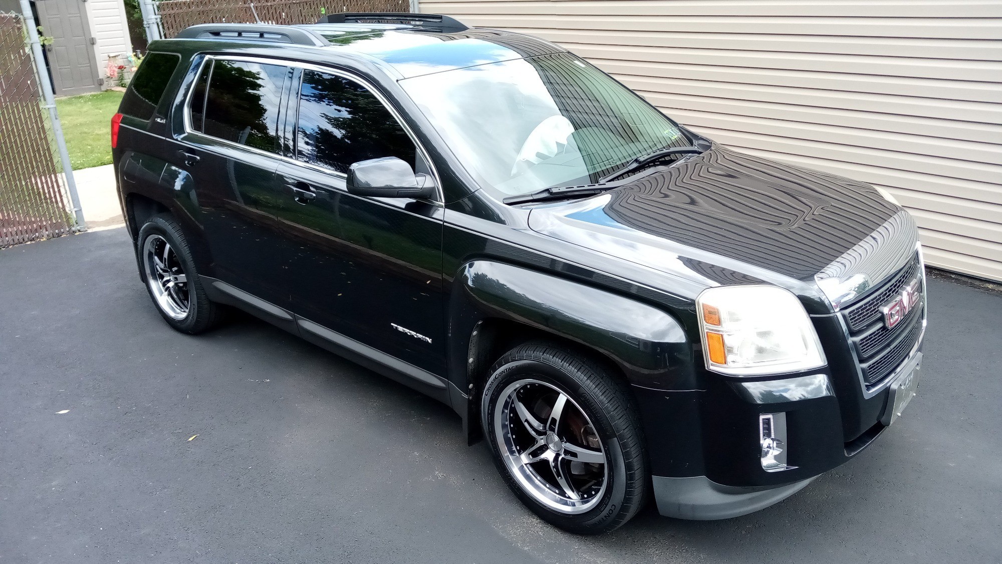 continental crosscontact lx25 on gmc suv