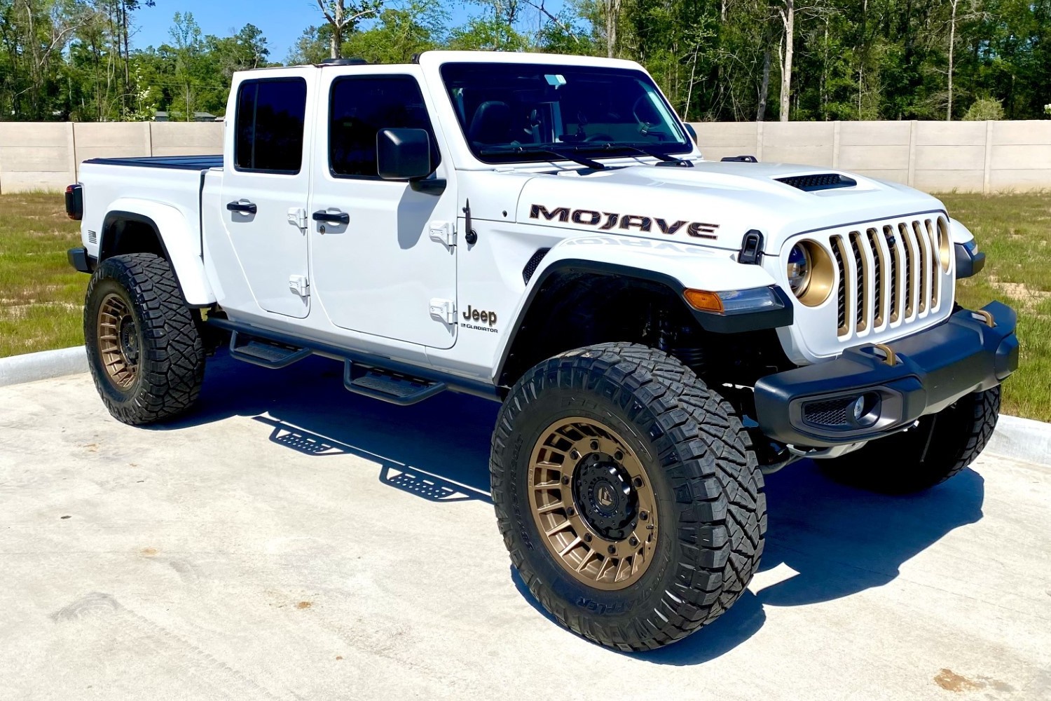 lifted jeep gladiator